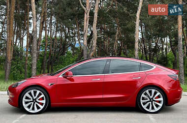Tesla Model 3  2018