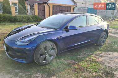 Tesla Model 3  2021