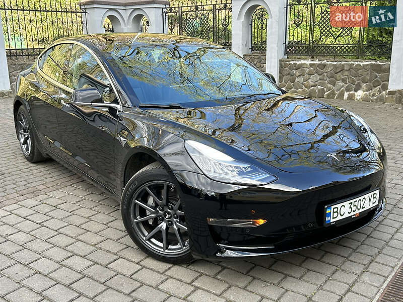 Tesla Model 3 2018 Tesla Model 3 2018