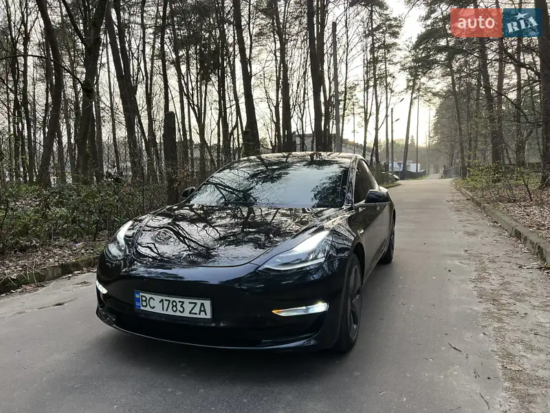 Tesla Model 3 2019