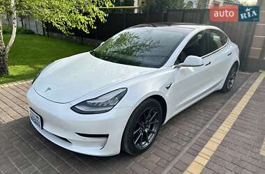 Седан Tesla Model 3 2018 в Дніпрі