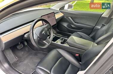 Седан Tesla Model 3 2018 в Дніпрі