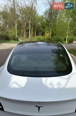 Седан Tesla Model 3 2018 в Дніпрі