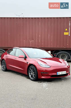 Tesla Model 3  2021