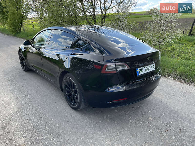 Седан Tesla Model 3 2021 в Рівному фото 16 Седан Tesla Model 3 2021 в Рівному