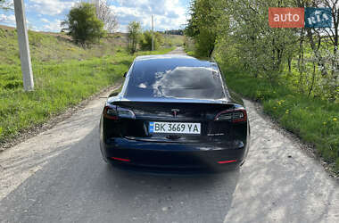 Седан Tesla Model 3 2021 в Рівному фото 17 Седан Tesla Model 3 2021 в Рівному