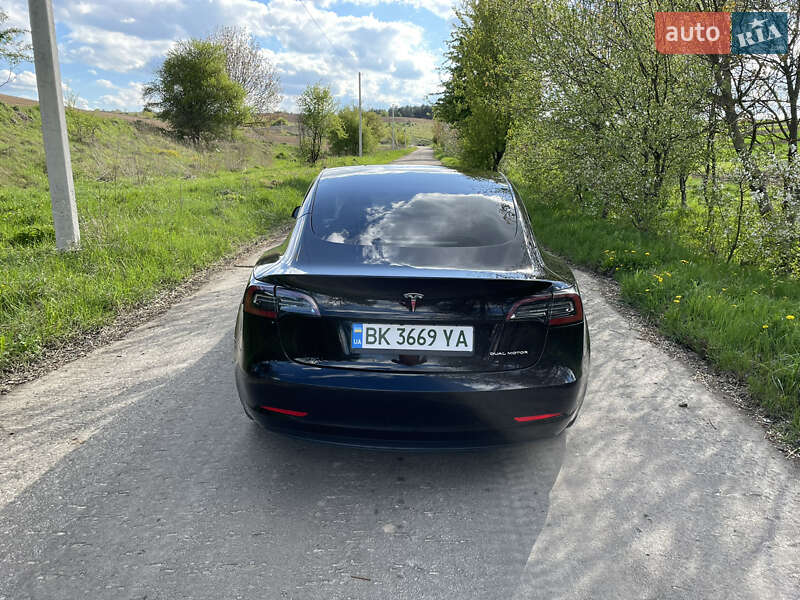 Седан Tesla Model 3 2021 в Рівному фото 17 Седан Tesla Model 3 2021 в Рівному