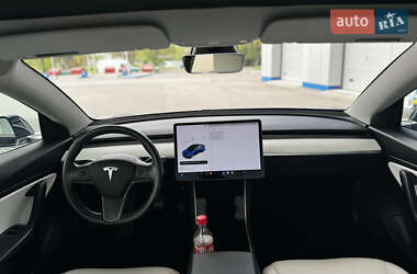 Седан Tesla Model 3 2018 в Дніпрі