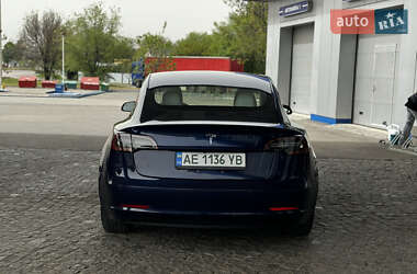 Седан Tesla Model 3 2018 в Дніпрі