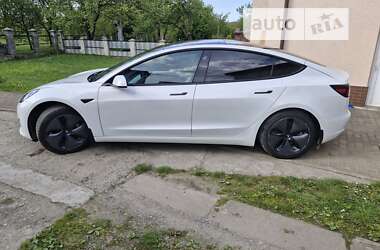 Tesla Model 3  2021