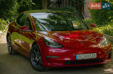 Tesla Model 3  2018