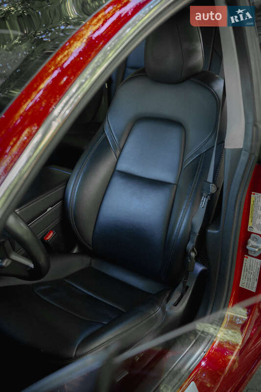 Седан Tesla Model 3 2018 в Львові