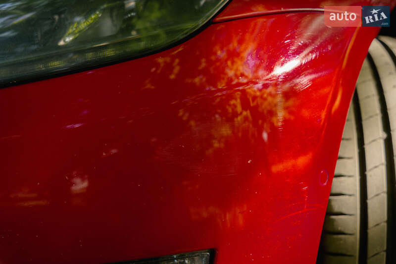 Седан Tesla Model 3 2018 в Львові