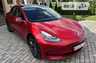 Tesla Model 3  2018