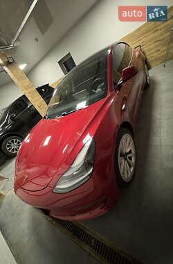 Седан Tesla Model 3 2021 в Харкові