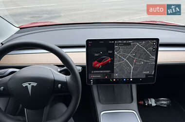 Седан Tesla Model 3 2021 в Харкові