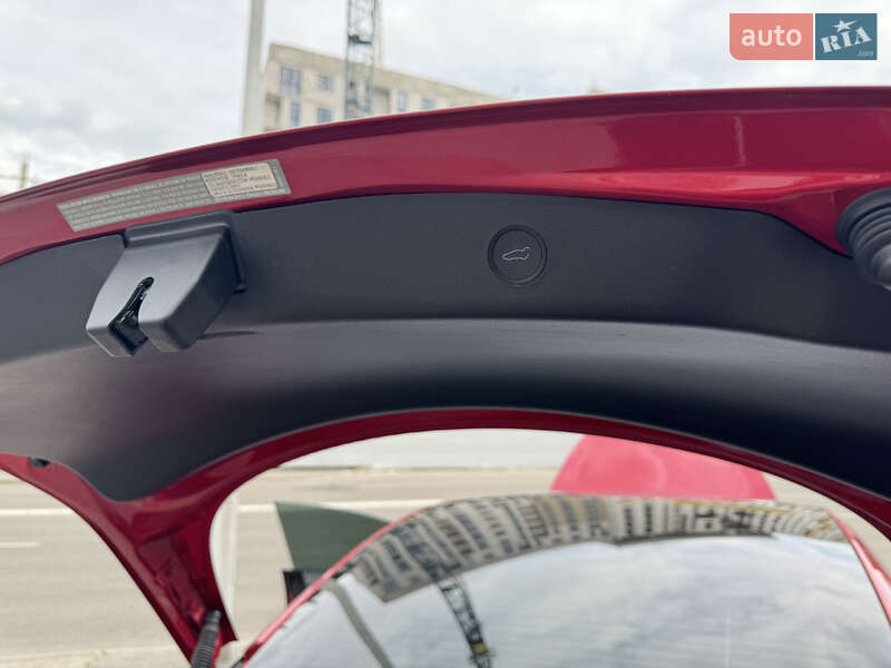 Седан Tesla Model 3 2021 в Харкові