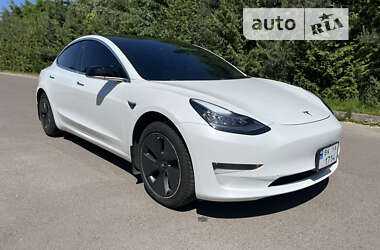 Tesla Model 3  2019
