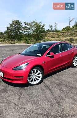 Tesla Model 3  2018