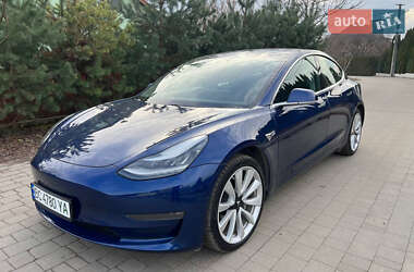Tesla Model 3  2019