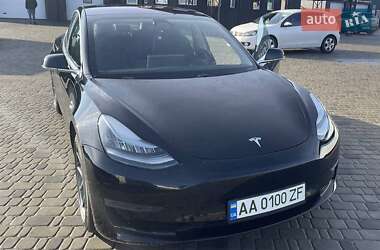 Tesla Model 3  2019