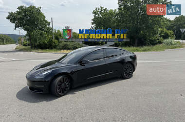 Tesla Model 3  2022
