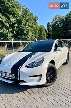 Седан Tesla Model 3 2020 в Кременчуге Седан Tesla Model 3 2020 в Кременчуге