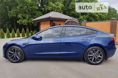 Седан Tesla Model 3 2022 в Вінниці