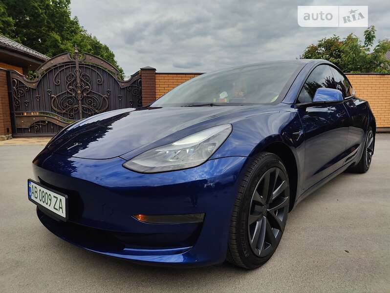 Седан Tesla Model 3 2022 в Вінниці