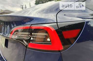 Седан Tesla Model 3 2022 в Вінниці
