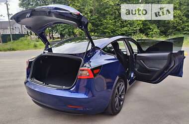 Седан Tesla Model 3 2022 в Вінниці
