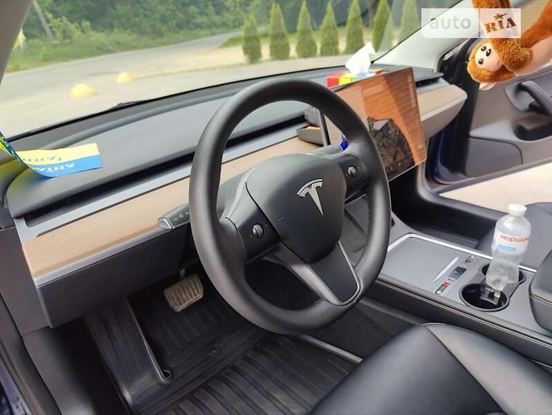 Седан Tesla Model 3 2022 в Вінниці