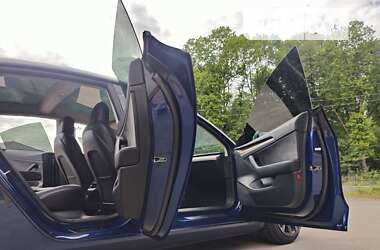 Седан Tesla Model 3 2022 в Вінниці