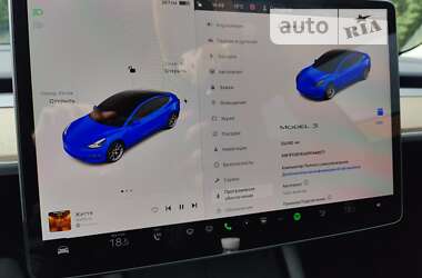Седан Tesla Model 3 2022 в Вінниці