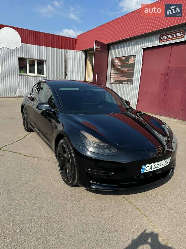 Tesla Model 3 2019