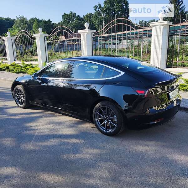Tesla Model 3 2018