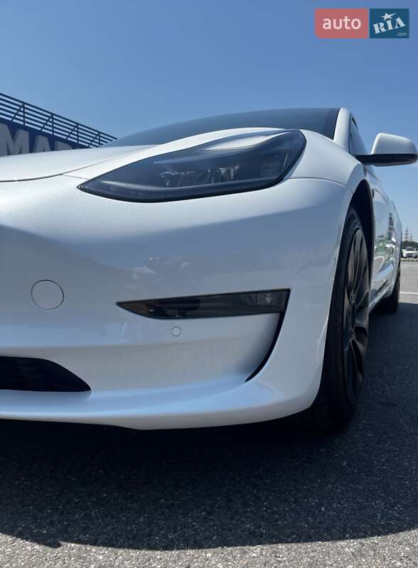 Седан Tesla Model 3 2021 в Полтаве