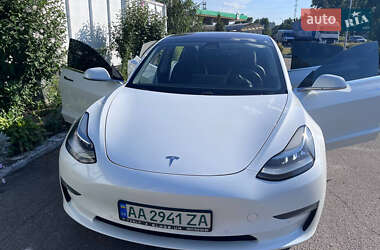Tesla Model 3  2018