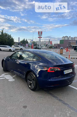 Седан Tesla Model 3 2023 в Білогородці
