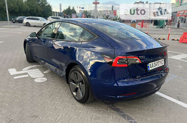 Седан Tesla Model 3 2023 в Білогородці