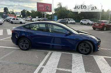 Седан Tesla Model 3 2023 в Білогородці