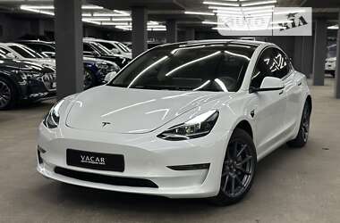 Седан Tesla Model 3 2023 в Киеве