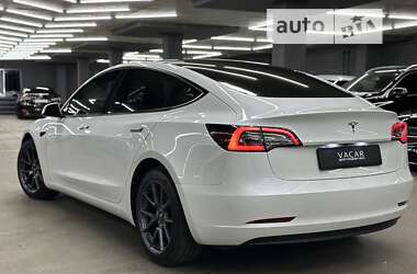 Седан Tesla Model 3 2023 в Киеве