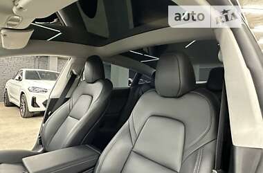 Седан Tesla Model 3 2023 в Киеве