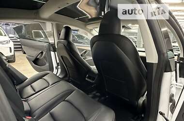 Седан Tesla Model 3 2023 в Киеве