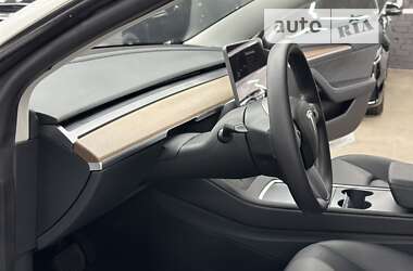 Седан Tesla Model 3 2023 в Киеве
