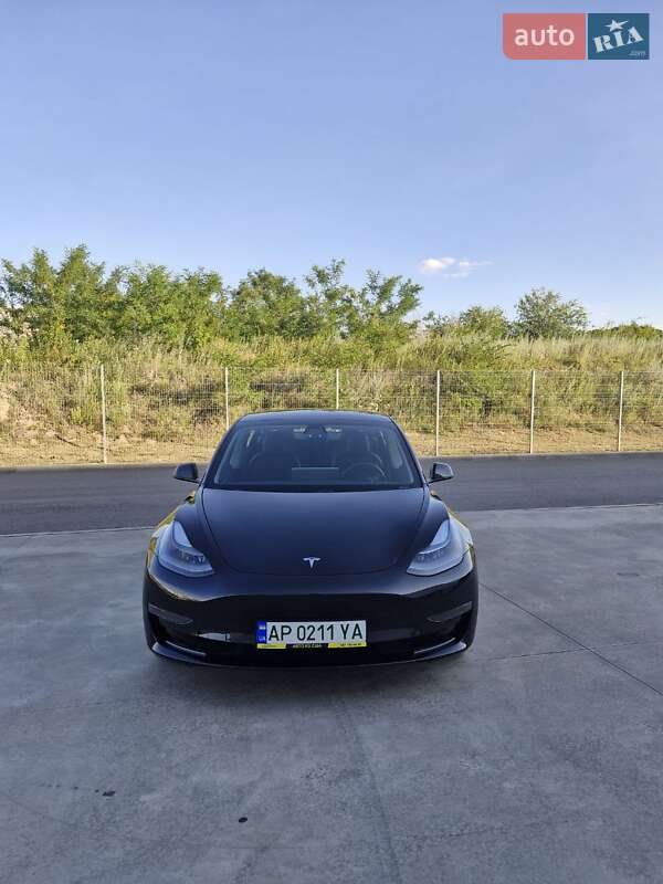 Седан Tesla Model 3 2021 в Запорожье
