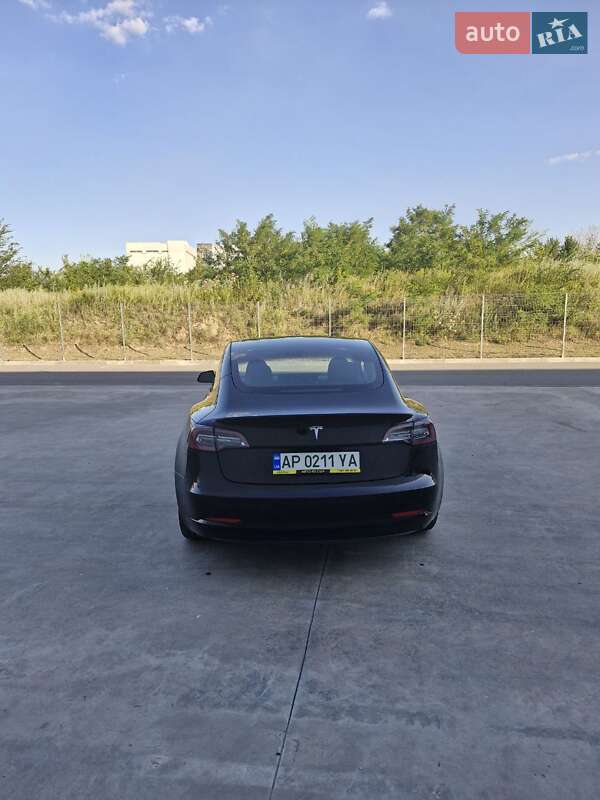Седан Tesla Model 3 2021 в Запорожье