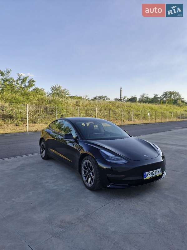 Седан Tesla Model 3 2021 в Запорожье