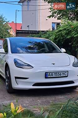 Tesla Model 3  2020